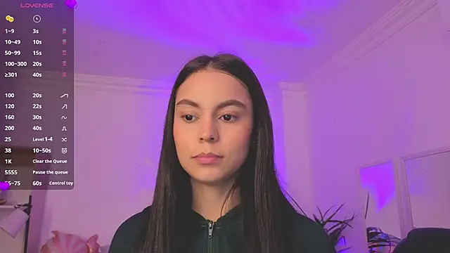 Snapshot of Aleejaa__ chatting on 06-16-26, 11:24 Aleejaa online show from 06-16-26, 11:24