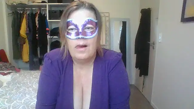 Snapshot of blueblush chatting on 12-03-24, 08:16 blueblush online show from 12-03-24, 08:16