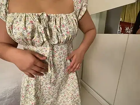 Snapshot of neelayoung chatting on 02-19-25, 08:10 neelayoung online show from 02-19-25, 08:10