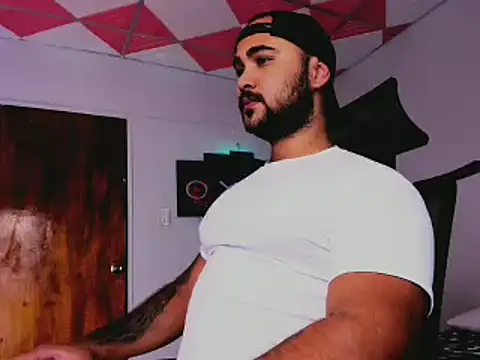 Sebas-hott online show from 02-19-25, 03:06