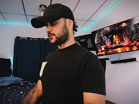 Sebas-hott online show from 12-15-25, 10:58