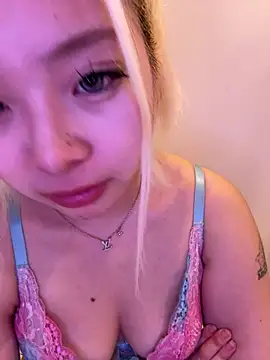 Rei1216xo online show from 04-16-26, 03:13