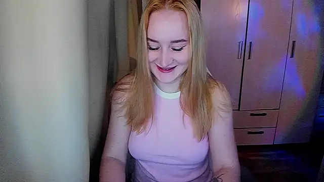 Snapshot of KeiraNight chatting on 05-29-26, 01:14 KeiraNight online show from 05-29-26, 01:14