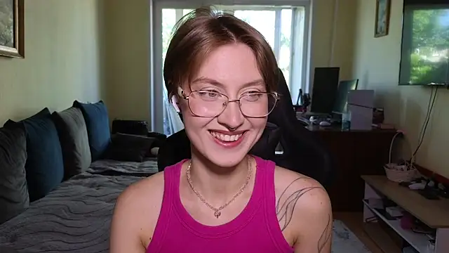 Snapshot of MalvinaBlum chatting on 06-18-26, 07:08 MalvinaBlum online show from 06-18-26, 07:08