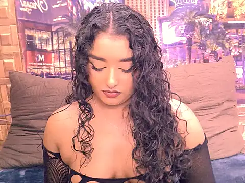 Snapshot of IndianAngel4u chatting on 06-17-26, 07:00 IndianAngel4u online show from 06-17-26, 07:00
