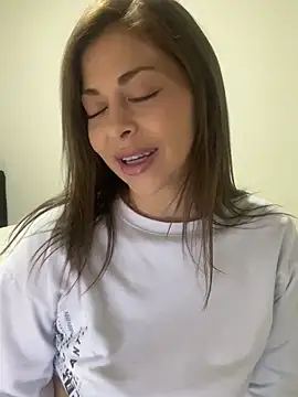 Snapshot of Anto_Naranjo chatting on 01-12-25, 10:54 Anto Naranjo online show from 01-12-25, 10:54