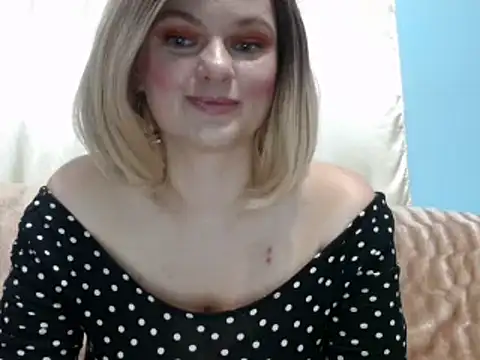 Snapshot of YourSweetJam chatting on 09-13-25, 06:18 YourSweetJam online show from 09-13-25, 06:18