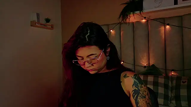 alaia-rogers online show from 12-22-25, 11:40