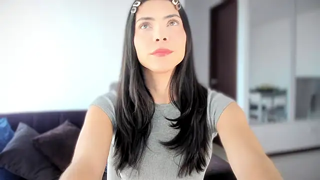 angelturned001 online show from 09-11-25, 07:25