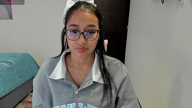 Snapshot of isa_bellaa0 chatting on 02-18-25, 02:16 isa bellaa0 online show from 02-18-25, 02:16