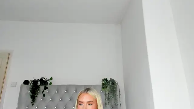 Alexia-Lee online show from 01-18-25, 03:16