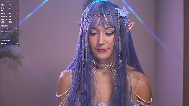 Snapshot of Bella-Franco chatting on 09-08-25, 09:36 Bella-Franco online show from 09-08-25, 09:36