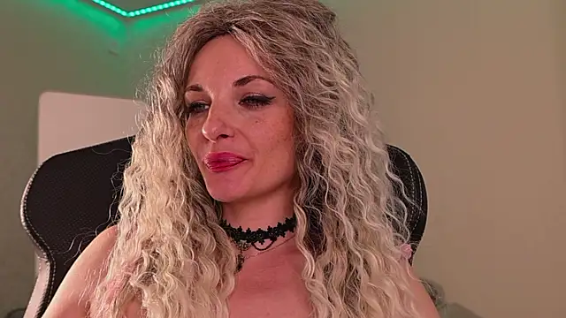 Amerabelle 23 online show from 03-09-25, 01:48