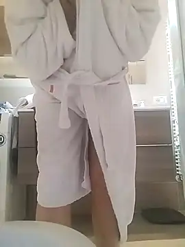 Snapshot of MATTIS11 chatting on 03-11-25, 06:19 MATTIS11 online show from 03-11-25, 06:19