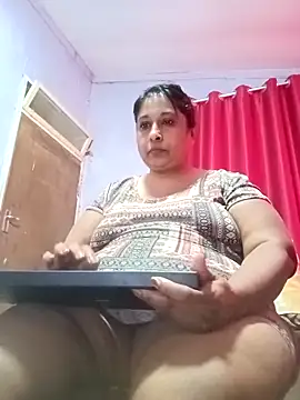 Snapshot of raniofsex02 chatting on 11-08-25, 05:40 raniofsex02 online show from 11-08-25, 05:40