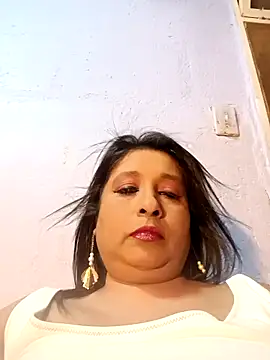 Snapshot of raniofsex02 chatting on 12-05-25, 06:48 raniofsex02 online show from 12-05-25, 06:48