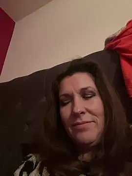 Lwhite1 online show from 02-02-25, 12:09