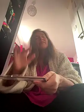 Lwhite1 online show from 09-26-25, 03:38