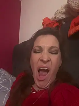 Snapshot of Lwhite1 chatting on 01-17-26, 12:48 Lwhite1 online show from 01-17-26, 12:48