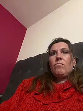 Snapshot of Lwhite1 chatting on 02-08-26, 05:27 Lwhite1 online show from 02-08-26, 05:27