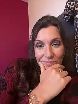 Snapshot of Lwhite1 chatting on 02-14-26, 04:59 Lwhite1 online show from 02-14-26, 04:59