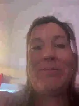 Snapshot of Lwhite1 chatting on 02-19-26, 04:47 Lwhite1 online show from 02-19-26, 04:47