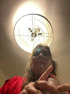 Snapshot of Lwhite1 chatting on 02-28-26, 10:44 Lwhite1 online show from 02-28-26, 10:44