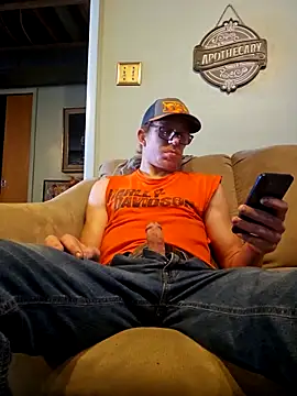 REDHAMMER  online show from 03-06-26, 06:15