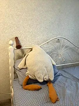 Snapshot of BeatriceTender chatting on 12-03-25, 10:02 BeatriceTender online show from 12-03-25, 10:02