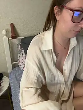BeatriceTender online show from 05-30-26, 08:17