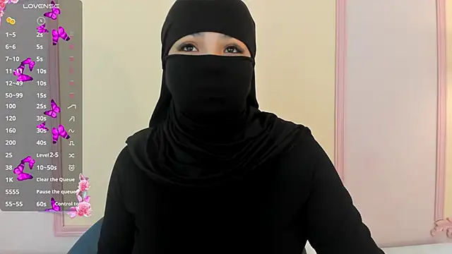 Snapshot of nashi_ra chatting on 05-16-26, 11:31 nashi ra online show from 05-16-26, 11:31