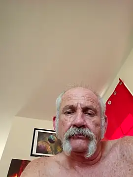 Snapshot of den-rock4u chatting on 10-29-25, 08:32 den-rock4u online show from 10-29-25, 08:32