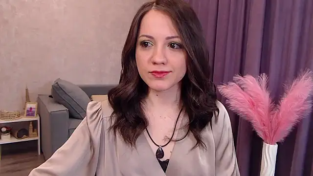 SusanMorado online show from 11-05-25, 05:40