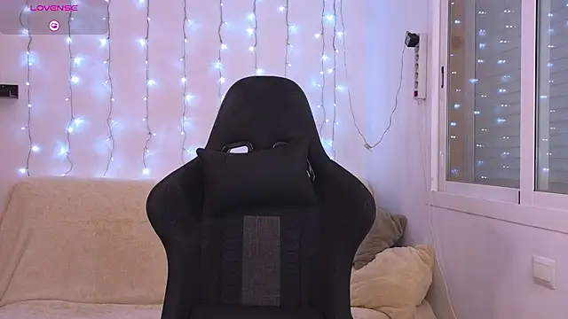 Karinchik  online show from 03-19-25, 07:06