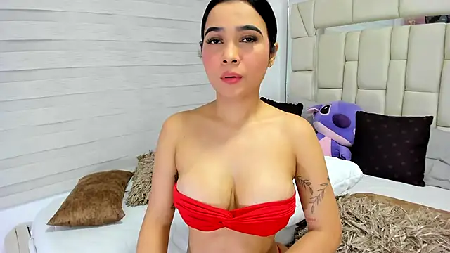 Snapshot of clytiia_ chatting on 06-11-26, 02:00 clytiia online show from 06-11-26, 02:00