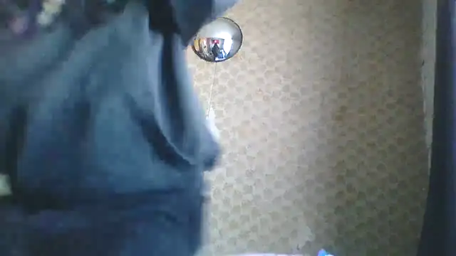 Snapshot of toxikkka chatting on 09-30-25, 05:07 toxikkka online show from 09-30-25, 05:07