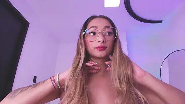 vale ross  online show from 02-06-26, 03:11