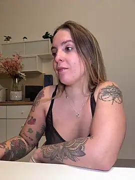 LiliMorganxxx online show from 12-01-25, 02:05