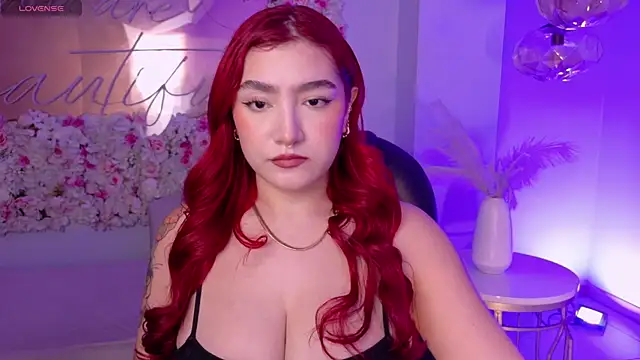 ViolettCastel online show from 11-21-25, 07:12