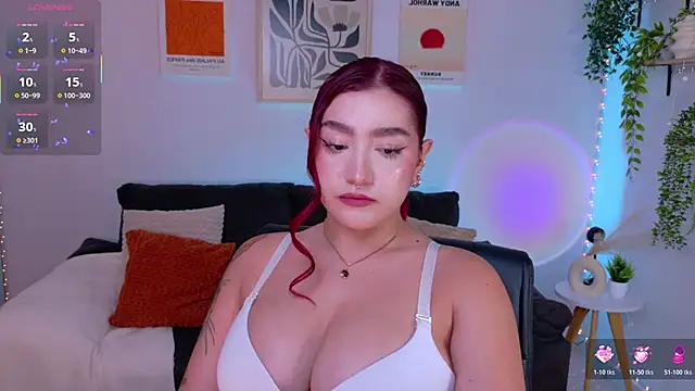 Snapshot of ViolettCastel chatting on 06-21-26, 11:07 ViolettCastel online show from 06-21-26, 11:07