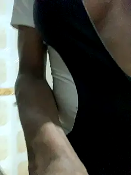 sweetsarabig22cm online show from 01-06-26, 11:07