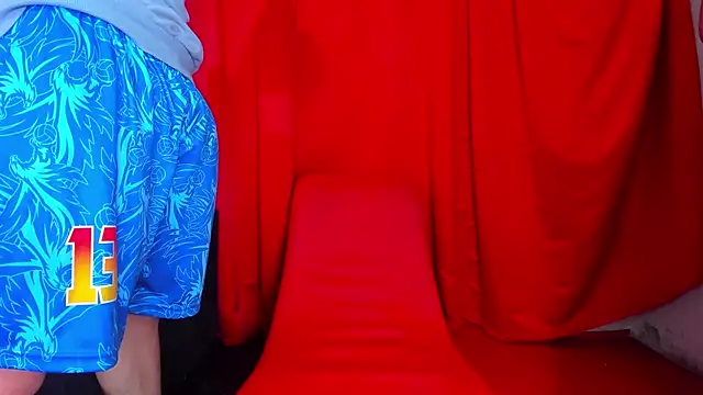 Snapshot of Extreme_Team8 chatting on 01-12-25, 04:21 Extreme Team8 online show from 01-12-25, 04:21