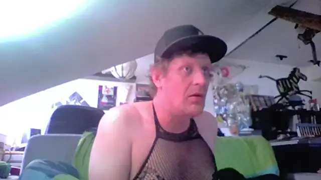 Bigthroaterboy online show from 05-09-26, 05:12