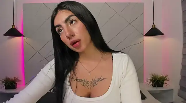 ANTONELLA  ROUSE  online show from 02-03-25, 04:25