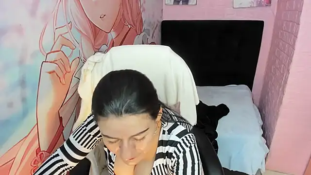 Snapshot of AllysonMilf69 chatting on 10-04-25, 02:48 AllysonMilf69 online show from 10-04-25, 02:48