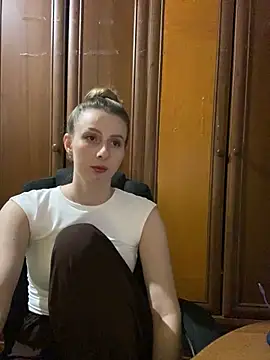 Ameli Li online show from 10-25-25, 12:29