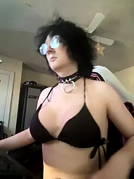 Snapshot of YandereDemon chatting on 10-06-25, 07:22 YandereDemon online show from 10-06-25, 07:22