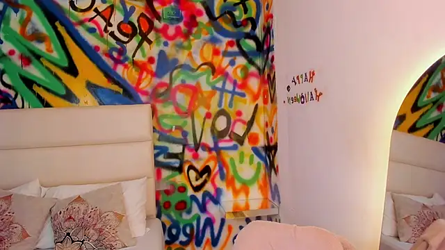 Liana Bernocchi online show from 11-06-25, 09:05