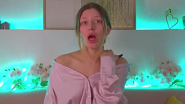 LiliaBianka online show from 02-18-25, 06:37