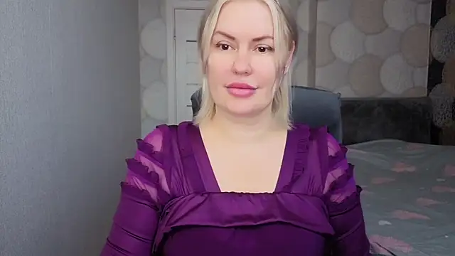 Snapshot of natusik chatting on 06-20-26, 01:52 natusik online show from 06-20-26, 01:52